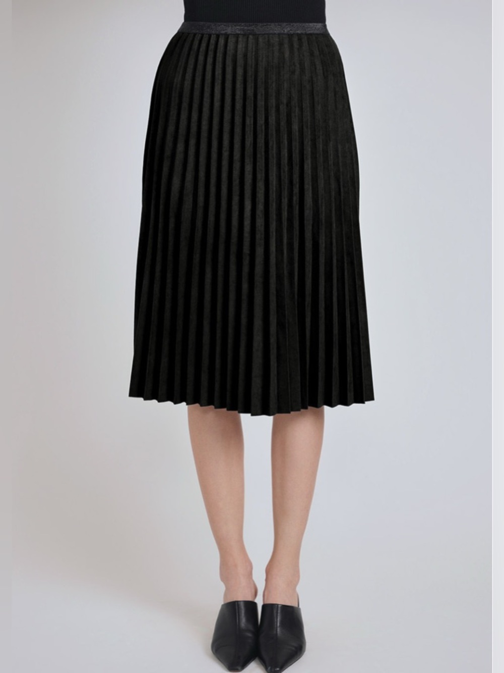 YAL New York Black Faux Suede Pleated Skirt Stretch Waist A-Line